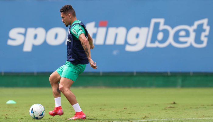 O jogador Paulinho, da SE Palmeiras, durante treinamento, na Academia de Futebol. (Foto: Cesar Greco/Palmeiras/by Canon)